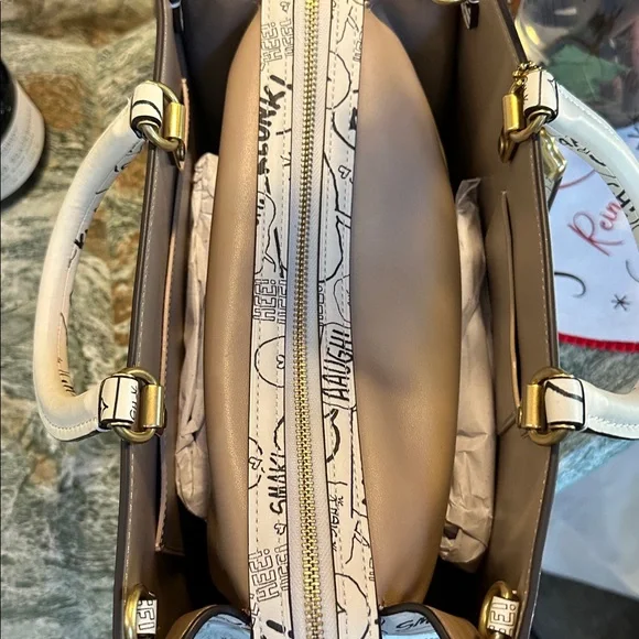 NWT Coach Peanuts Rogue - Picture 4 of 6